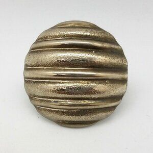 Vintage Silver-Tone Ribbed Metal Scarf Clip Hinged Clamp Closure